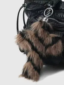 Vintage Punk Style Animal Print Keychain, Keychain For Bags, Multicolor Faux Fur Cross Pendant, DIY Bag Charm, Street Fashion Accessory, All Seasons