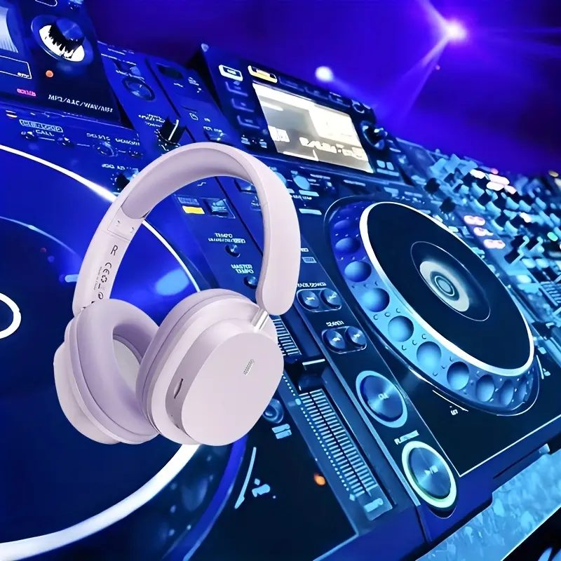 Over Ear DJ Monitoring Cabled Audio Headphones - 3.5mm Audio Cable Connection, High-Quality Sound Quality, Volume Control, Ideal for Gifting