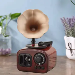 Classical Vintage Phonograph Music Box Revolving Record Gramophone Musical Box 17cm x 9.5cm Ideal for Occasions Perfect Gift for Birthdays Valentine's Day or Anniversaries