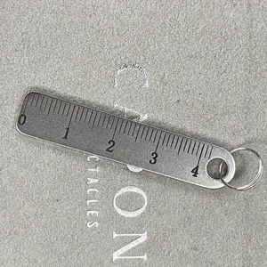 Mini Metal Ruler, Portable Thick Stainless Steel Keychain Measuring Tool, Stationery Supply for Office and School Use, Ideal for Drawing