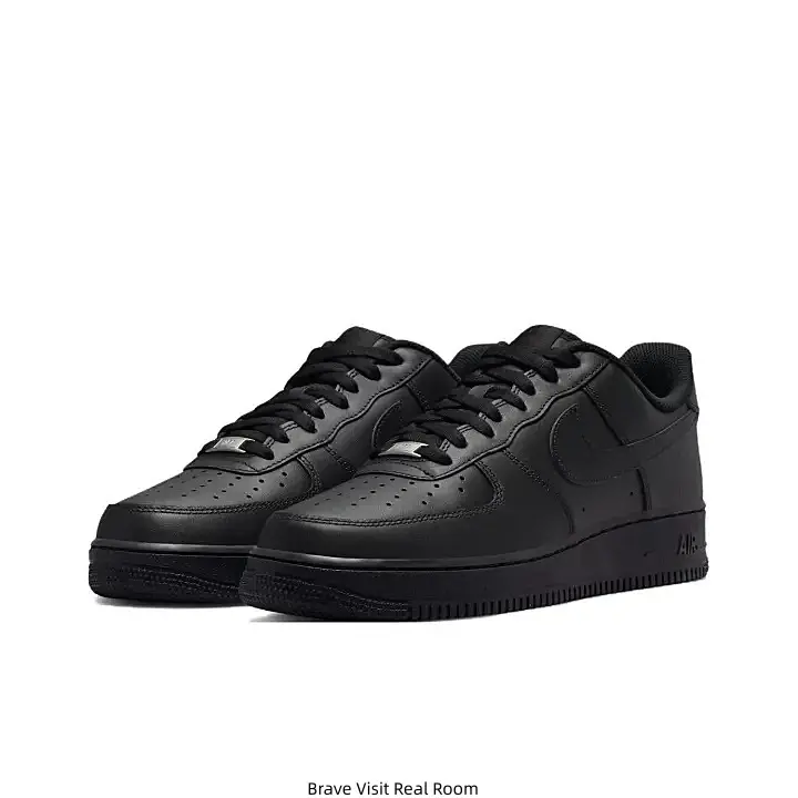 All Black Air Force Retro Low Top Casual Sneakers Full Black Leather Black Rubber Outsole Daily Walking Shoes for Men Women Street Fashion Trainers