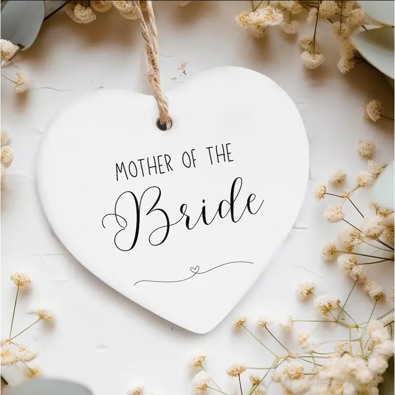 Mother of the Bride Wedding Day Ceramic Heart Ornament – A Beautiful Wedding Favour and Keepsake for the Special Day Box Gift