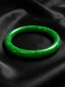 1-Piece Natural Deep Green Untreated Jade Bracelet, Classic Solid Round-Shape Petite Jewelry Bangle, One Piece
