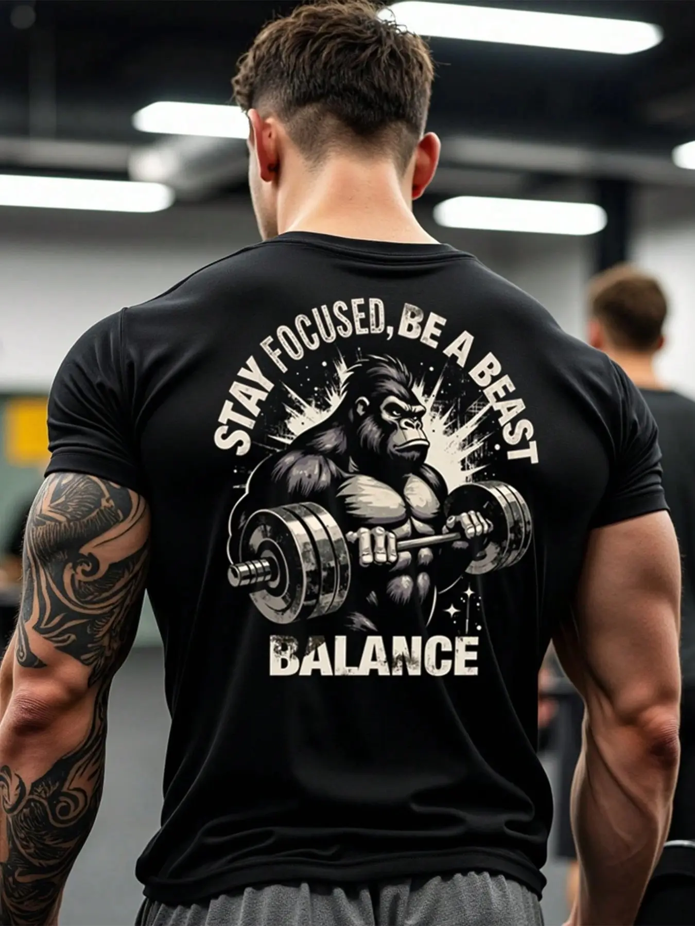 Vintage Gym Gorilla Print T-Shirt, Men's Athletic Muscle-Fit Short Sleeve Top, Versatile Athleisure Tee for Streetwear, Light Outdoor Activities & Daily Casual Wear, Bodybuilding Fitness Tee, Active Tops