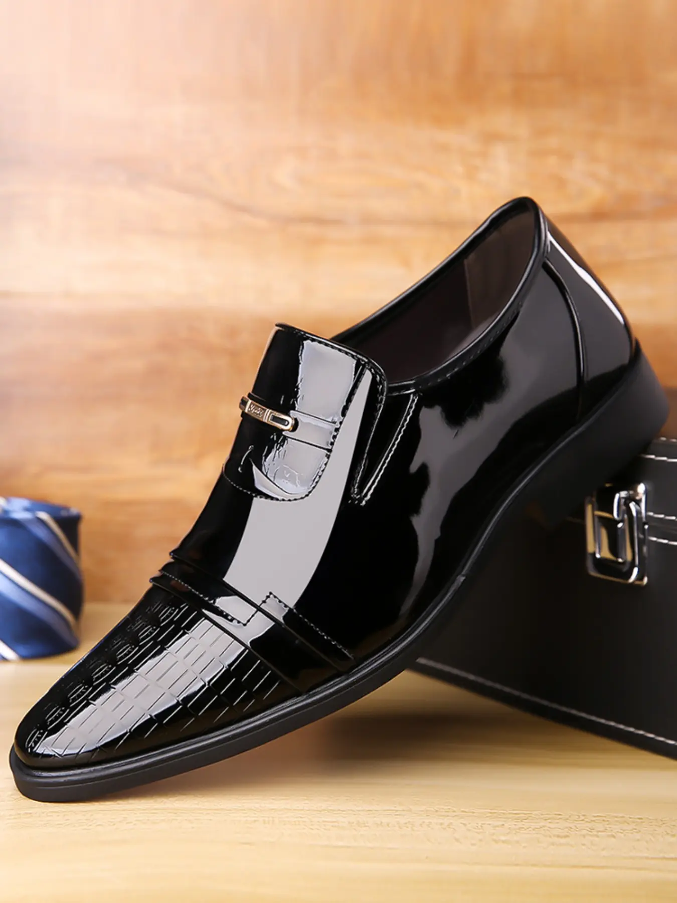 Men's Shiny Business Leather Shoes, Slip-On Formal Dress Shoes, Office Shoes, Business Style Shoes, Casual Fashion Workwear, Party Wear, All Season Footwear