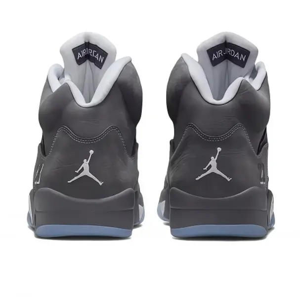 Unisex Dark Grey Icy Blue Outsole High‑Top Retro Basketball Sneakers, Matte Dark Gray Upper, Light Grey Inner Lining, Icy Blue Translucent Outsole, Minimalist Street‑wear Shoes For Hip‑Hop Party Daily Street Outfit,