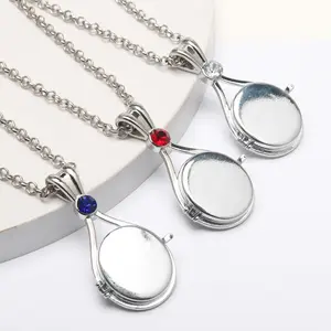 H2O Red Sand Imprint Cos Necklace Elegant Mermaid Shell Magnetic Openable Locket Pendant Accessories For Women- Zinc Alloy with Rhinestone Jewellery Chains Modern