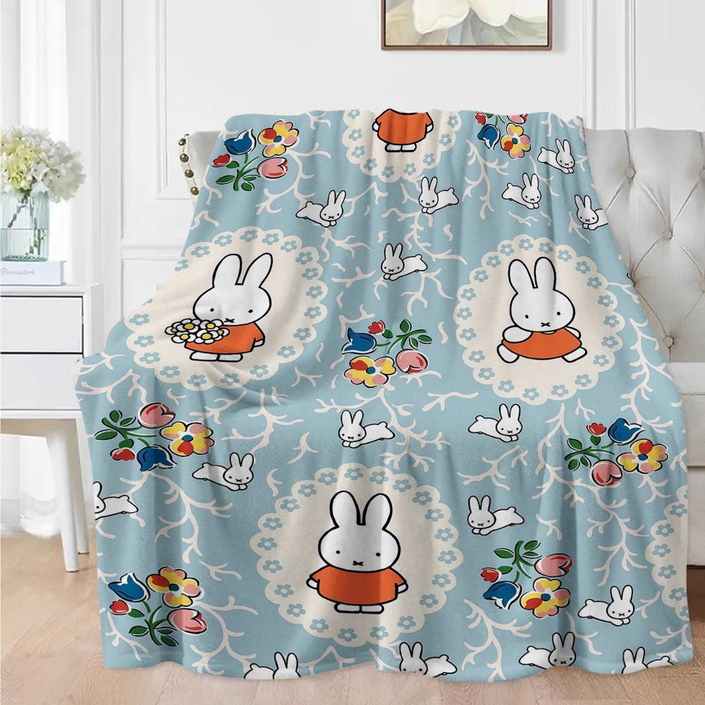 Miffy Cartoon Figure Print Blanket Adorable Rabbit Design Soft Comfortable Skin-Friendly Polyester Fabric Machine Washable All-Season Bedding Throw