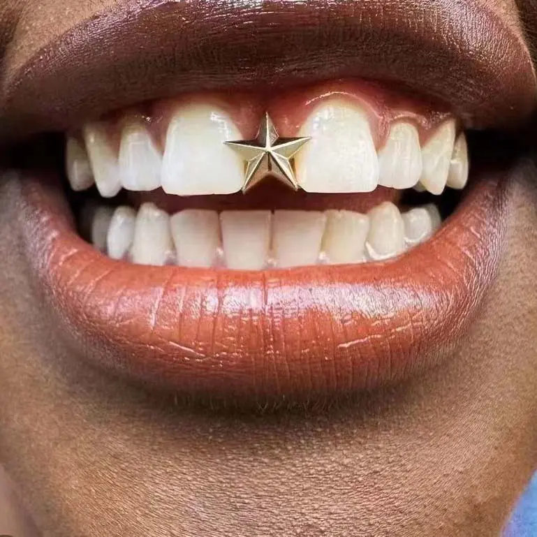 Five-pointed star braces silver/golden optional tooth ornaments men and women daily wear gifts Five-pointed star braces silver/golden optional tooth ornaments men and women daily wear gifts