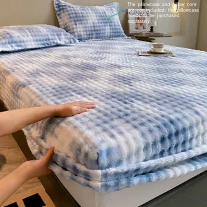 1pc New Bubble Velvet Milk Wool Fitted Sheet, Bed Sheets, Ultra Soft Faux Rabbit Fur Mattress Cover, Suitable for Bedroom, Guest Room, Dormitory, Kids, Pets, Seniors, Hotel (Pillowcases sold separately)