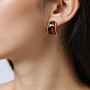 Vintage Tortoise Shell Huggie Hoop Earrings 14K Gold Plated Paved Cubic Zirconia Hypoallergenic Non Tarnish Lightweight Statement Earrings for Women Trendy Retro Amber Brown Jewelry for Daily Party Wedding Date Night
