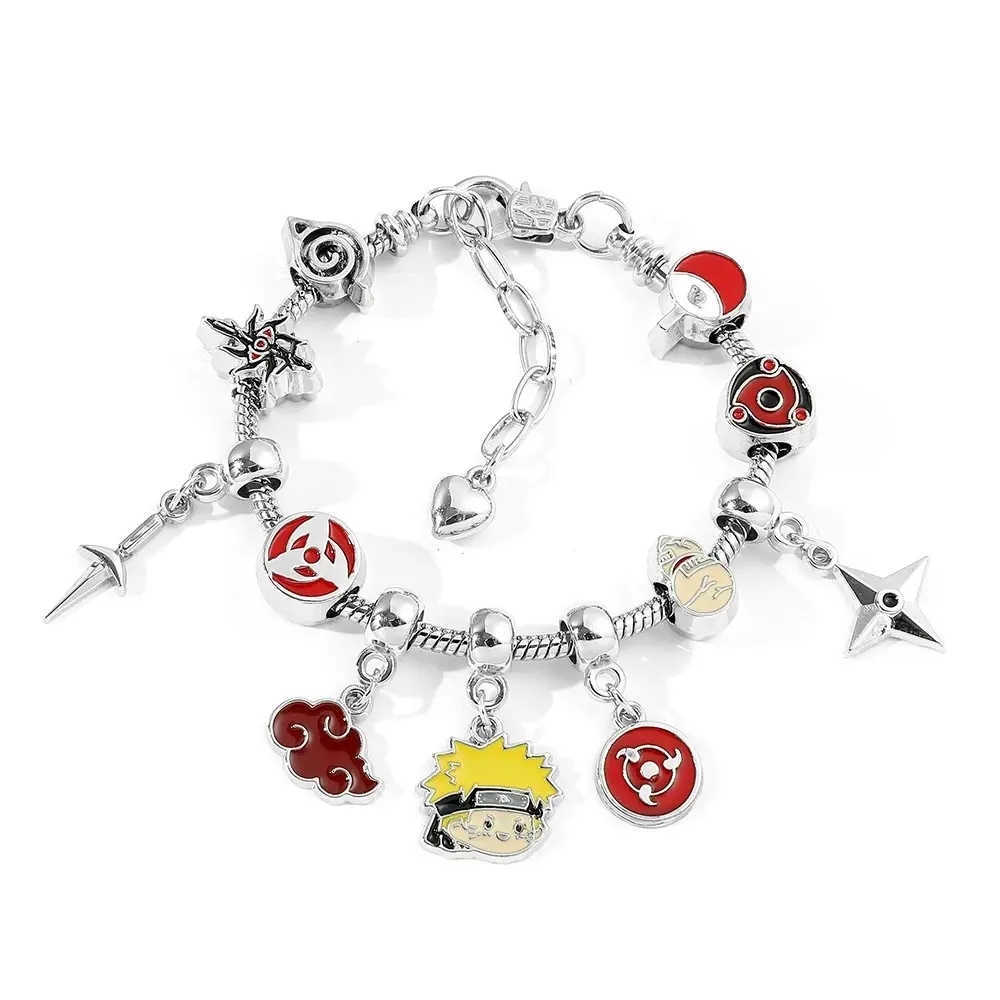 Small figurine pendant bracelet