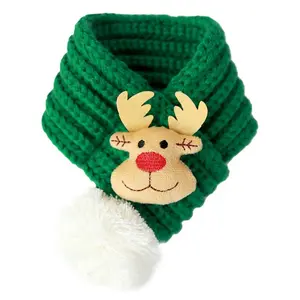 Pet Christmas Handwoven Green Scarf with Elk Brooch Christmas Color Scheme Comfortable for Daily Life and Photo Shoots