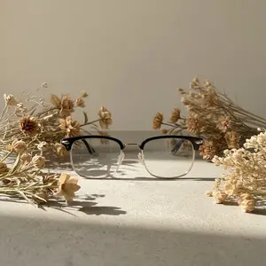 Women's Blue Light Glasses - Extra Large Square Frame, Gold Accents, Lightweight and Stylish, Suitable for Digital Screens, Includes Protective Case, Blue Light Protection, Screen Time Protection, Elegant Glasses, Durable Glasses
