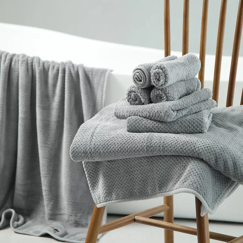 Bath Towel Set Pack of 4, 35.4"x 71" Microfiber Ultra Soft Highly Absorbent Bath Towel, Lightweight and Quick Drying Towels for Body, Sport, Yoga, SPA, Fitness, Grey