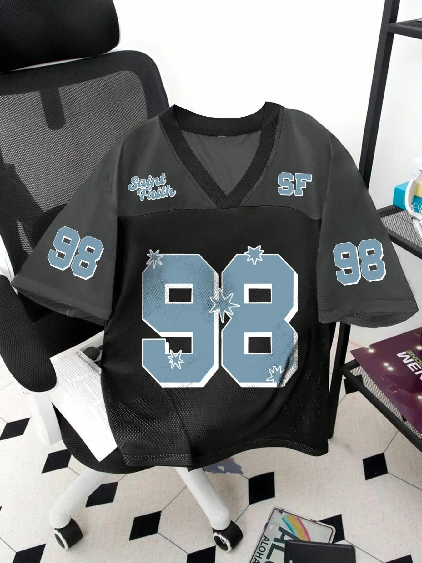 Men's 98 Number Print V Neck Short Sleeve Tee, Regular Fit Casual Breathable Quick Drying T-shirt for Daily Wear, Men's Top for All Seasons, Jersey Shirt