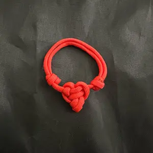 Handmade Paracord 550 Bracelet with Heart - Elegant Design, Ideal for Any Occasion