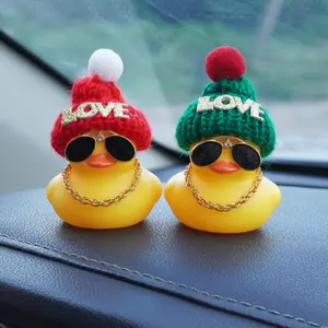 Cute Duck with Woolen Hat Car Decoration, Cute Duck Car Dashboard Ornament, Car Interior Accessories for Women & Girls Gift