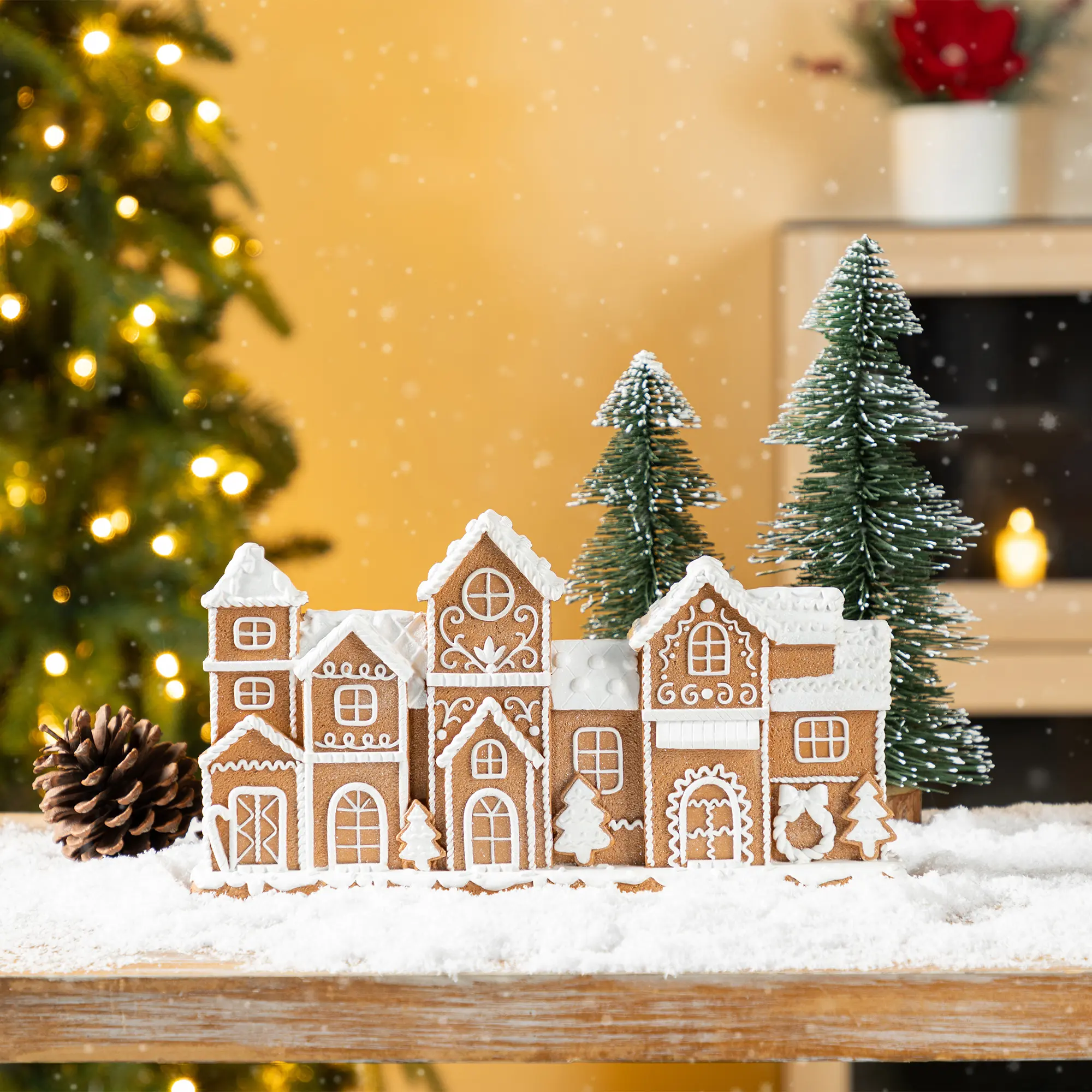 【Christmas in July】 Glitzhome 12.00"L Christmas Resin Gingerbread Townhouse Table Decor