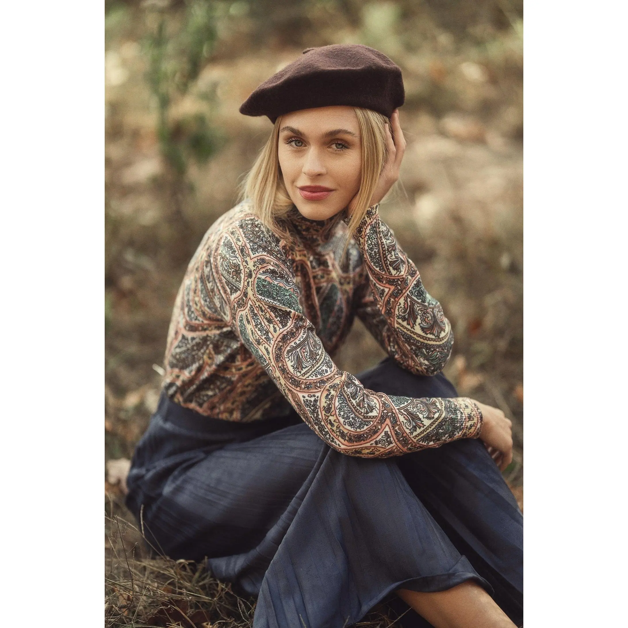 Thin Knit Turtleneck Sweater-Paisley Maze