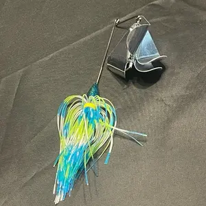 1/2 oz Quad Blade Buzzbait ts