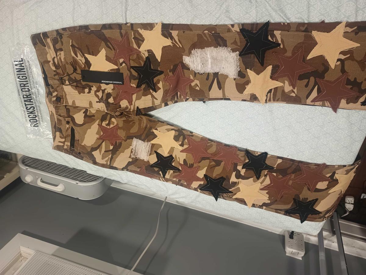 Item: Brown Camo, 36