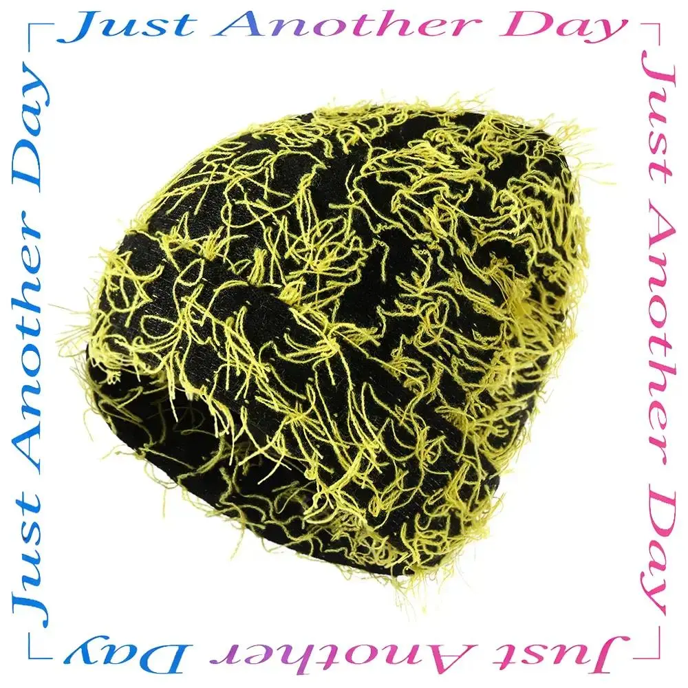 Black base with lemon yellow whiskers