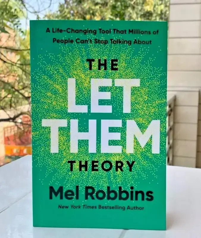 The Let Them Theory: A Life-Changing Tool That Millions of People Can't Stop Talking About -- Paperback