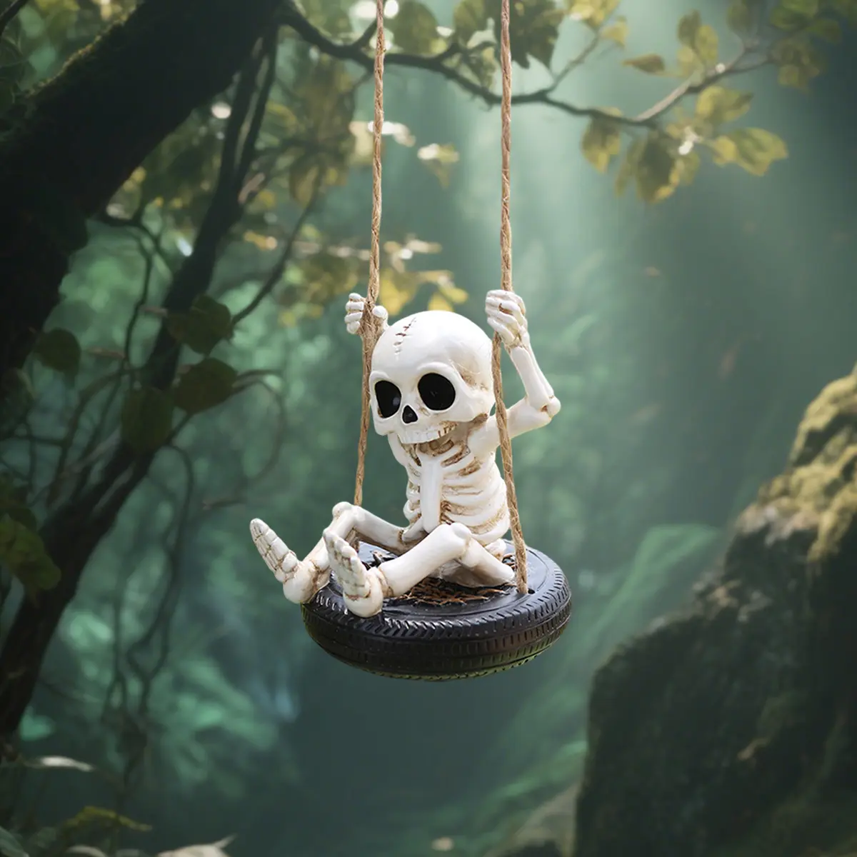 Halloween Skull Tire Swing Outdoor Party Decoration, 3.54 Inch Swinging Skeleton Pendant, Resin Horror Skull Ornament, Thanksgiving Spring Garden Gift, Festive Decoration