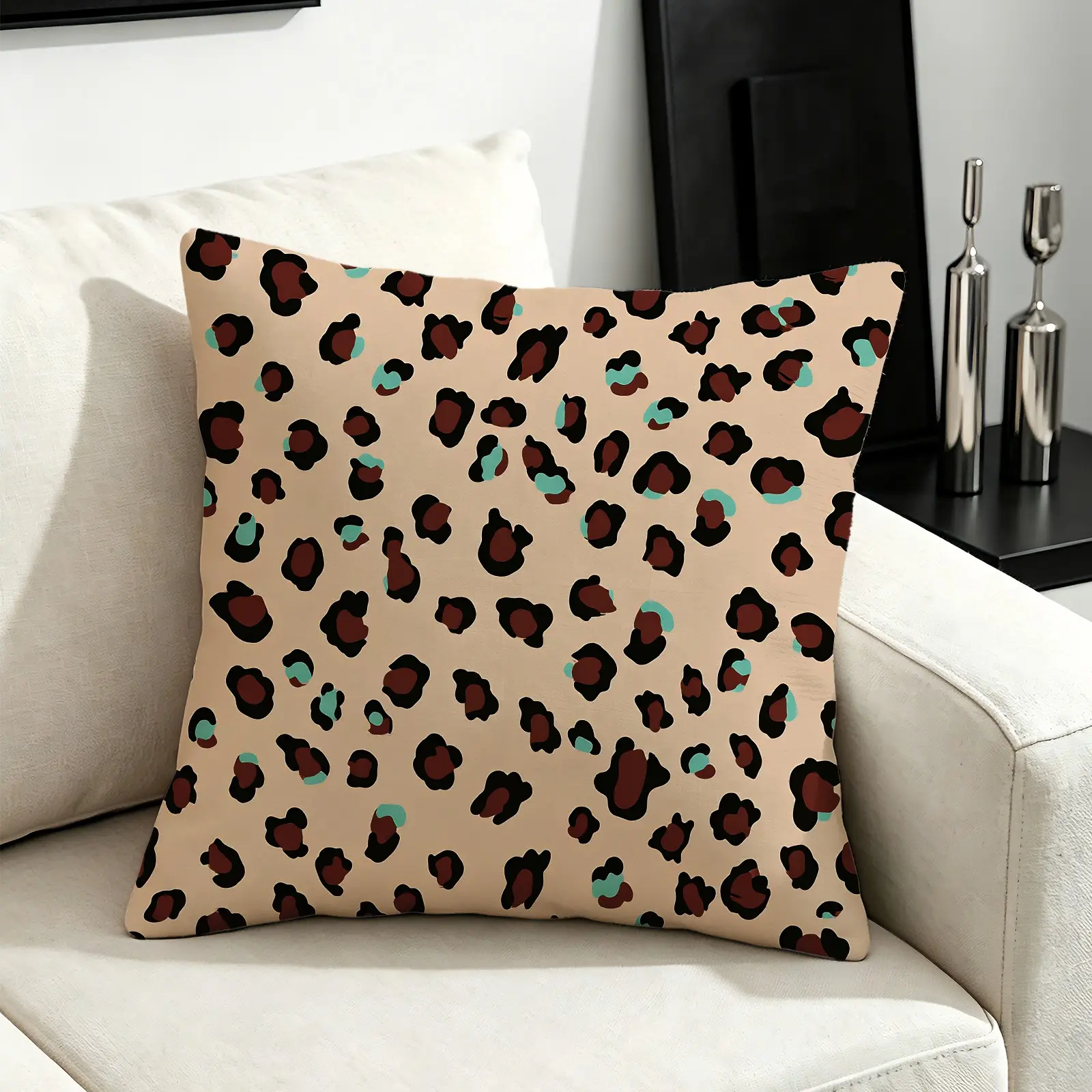 45x45cm 1PCS Fashion Leopard Print Throw Pillow, Soft Polyester Fabric, Fade Resistant, All Season Universal, Zipper Closure, Suitable for Sofa, Living Room and Bedroom Decoration, Ideal Gift for Family and Friends
