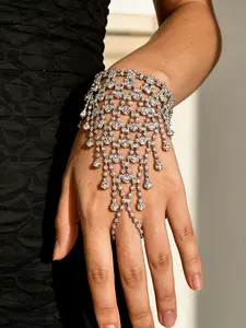 Creative Rhinestone Mesh Fringe Bracelet, Elegant Luxury Style, Versatile Finger Chain, Water Drill Bracelet for Women, All Seasons