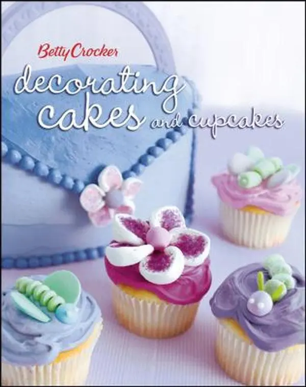 Used Betty Crocker Decorating Cakes And Cupcakes Paperback Book - English, 159 Pages, 1.24 lbs, Cake Decorating Ideas, Ideal for Purse Storage, Flip Flops-Friendly On-the-Go Reading, Softcover