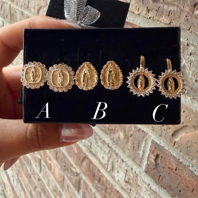 Virgen Mary gold plated 14k earrings
