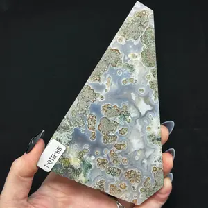 Moss Agate | Meaning, Uses & Natural Stone Forms