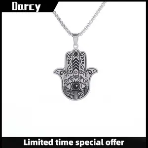 Trendy and fashionable personality retro moon goddess right hand evil eye necklace simple punk hip-hop unisex jewelry