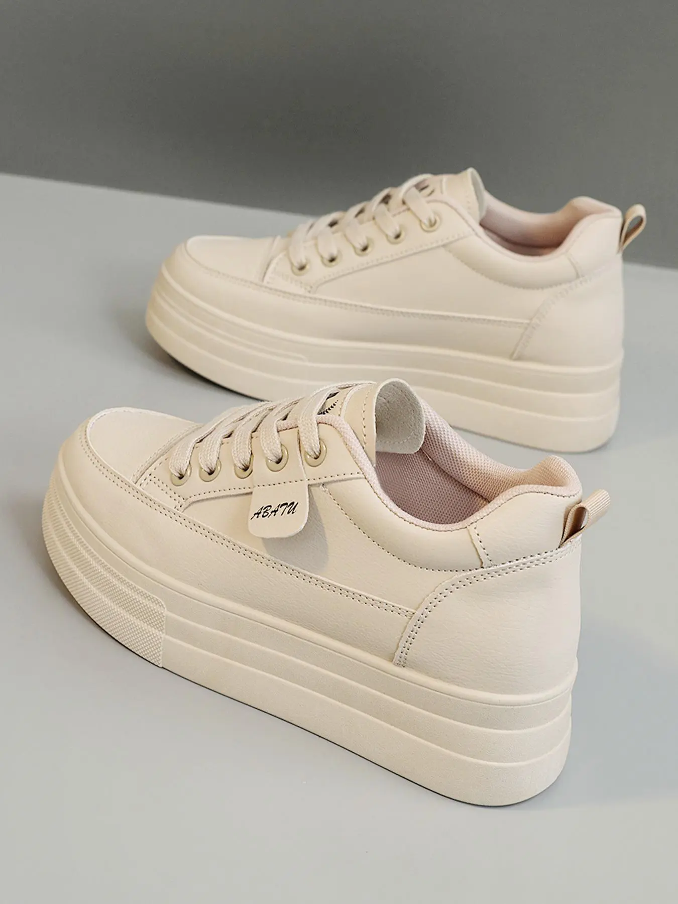 Women's Fashionable Lace Up Platform Sneakers, Casual Comfortable Breathable Sports Shoes, Casual Trainer Shoes, Female All-match Round Toe Shoes for Daily Wear, Girl, Lightweight Footwear, Casual Trendy Trainers, Trendy Shoes