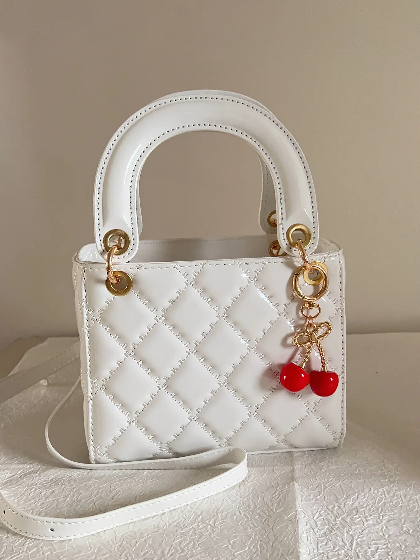 White+Cherry Pendant