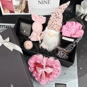 Heart Shaped Rose Gift Set, 1 Set Including Gnome Doll & Artificial Rose Bouquet & Necklace Gift Box, Gift for Birthday, Party Supplies, Flower Gift Box