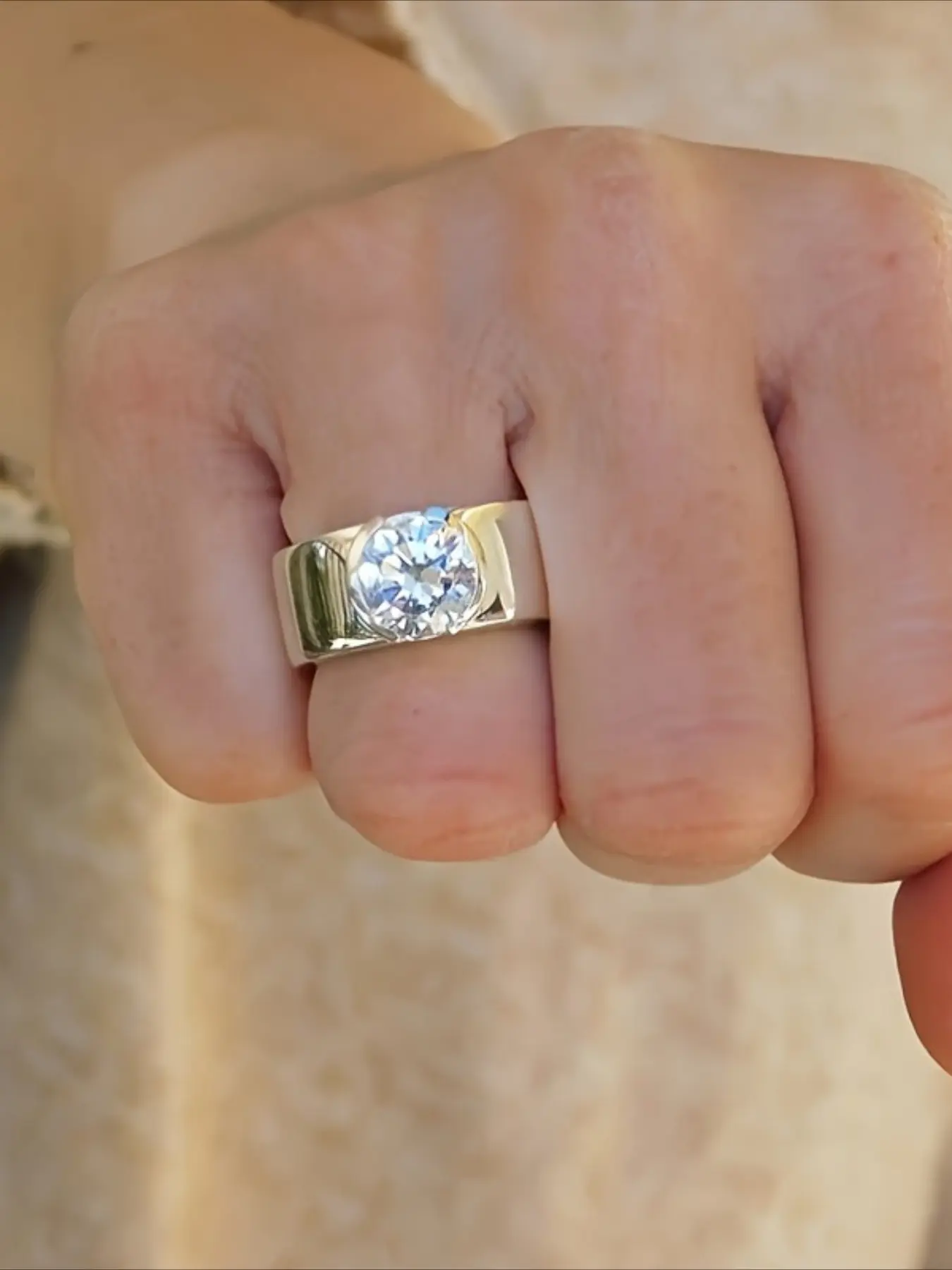 This Wide-band Round-cut Ring Hits Different Total Rich Girl Vibes Perfect for Work Dates and Anniversaries. It’s Such A Stunning Gift for Your Girlfriend or Wife. Beautiful Rings