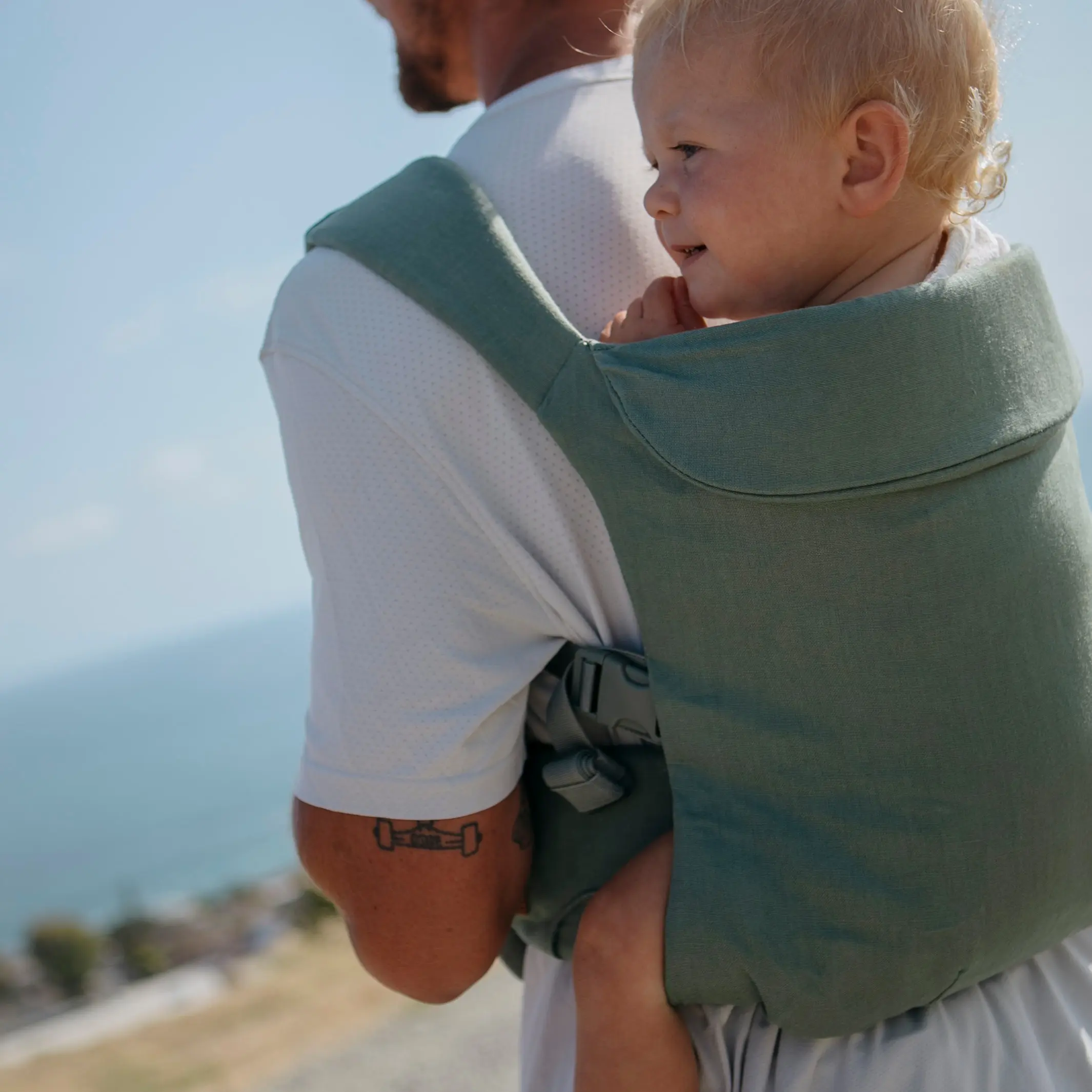 WildBird Toddler Aerial Carrier Soft Structured Carrier for Toddlers Breathable Linen Lumbar Support Adjustable Fit Postpartum Friendly