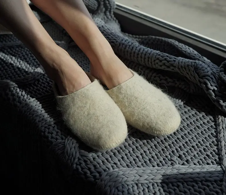 Women's 100% Wool felt slippers with arch support insoles, non slip rubber sole, comfortable wool Scuff Slipper, Gift for her