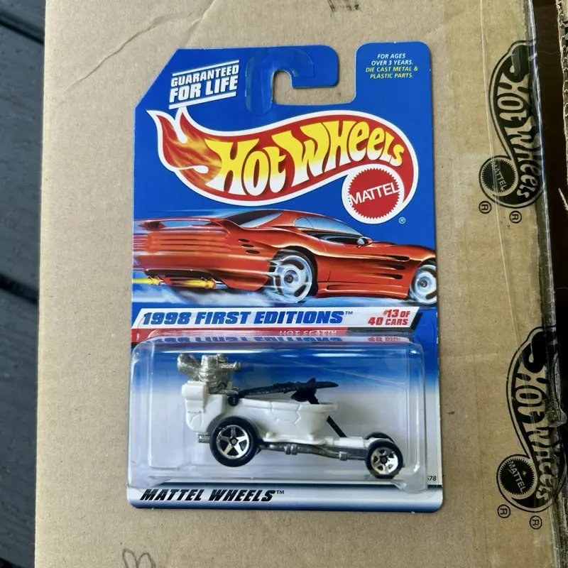 Hot Wheels 1998 First Editions #13 of 40 Cars - Mattel Wheels - Collectible Toy Car