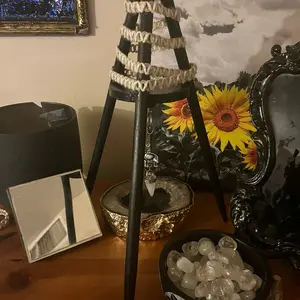 Hand crafted Pendulum stand Decor Minimalist Ornaments