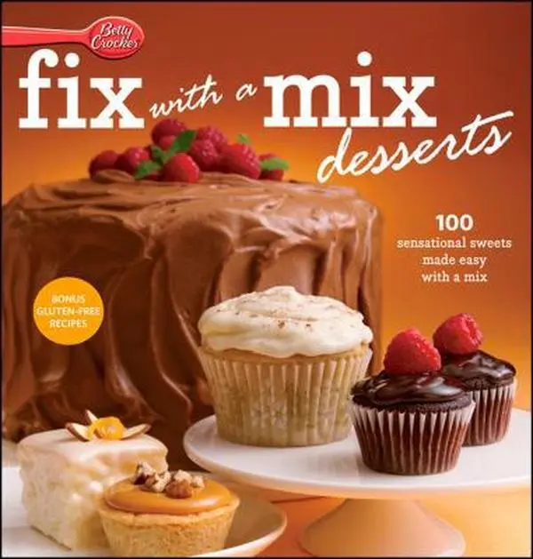 USED Book - Betty Crocker Fix With a Mix Desserts: 100 Sensational Sweets Made Easy With a Mix by Betty Crocker (Hardcover-spiral) - english