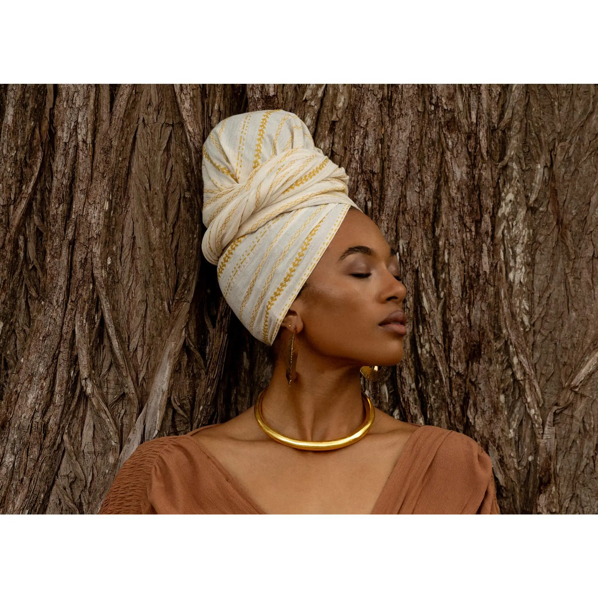 Phyllisia Neck Cuff Phyllisia Neck Cuff