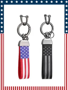 American flag car keychain with zinc alloy ring, men's car accessory, suitable for everyday carrying on motorcycles, scooters, cars, and as a gift. A practical little gift for Dad on Father's Day.