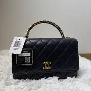 Pre-owned CHANEL Lamb Skin Shoulder Bags Wallet on Chain (WOC)