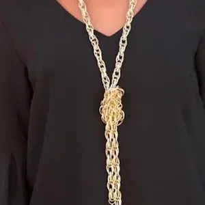 Scarfed for Attention