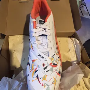 PUMA Mens Ibero Iv Creativity Soccer Cleats  - White