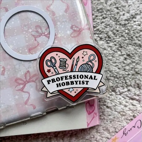 Professional Hobbyist Heart MagSafe Phone Grip, Creative Crafter Griptok, DIY Lover Phone Stand, Sewing & Crafting Aesthetic Accessory, Unique Gift
